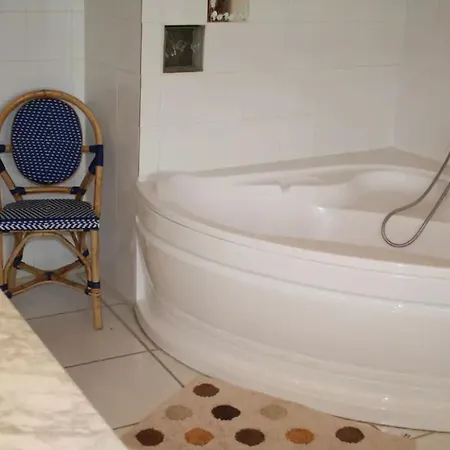 élégante à + Piscine Privée Lussan (Gard)